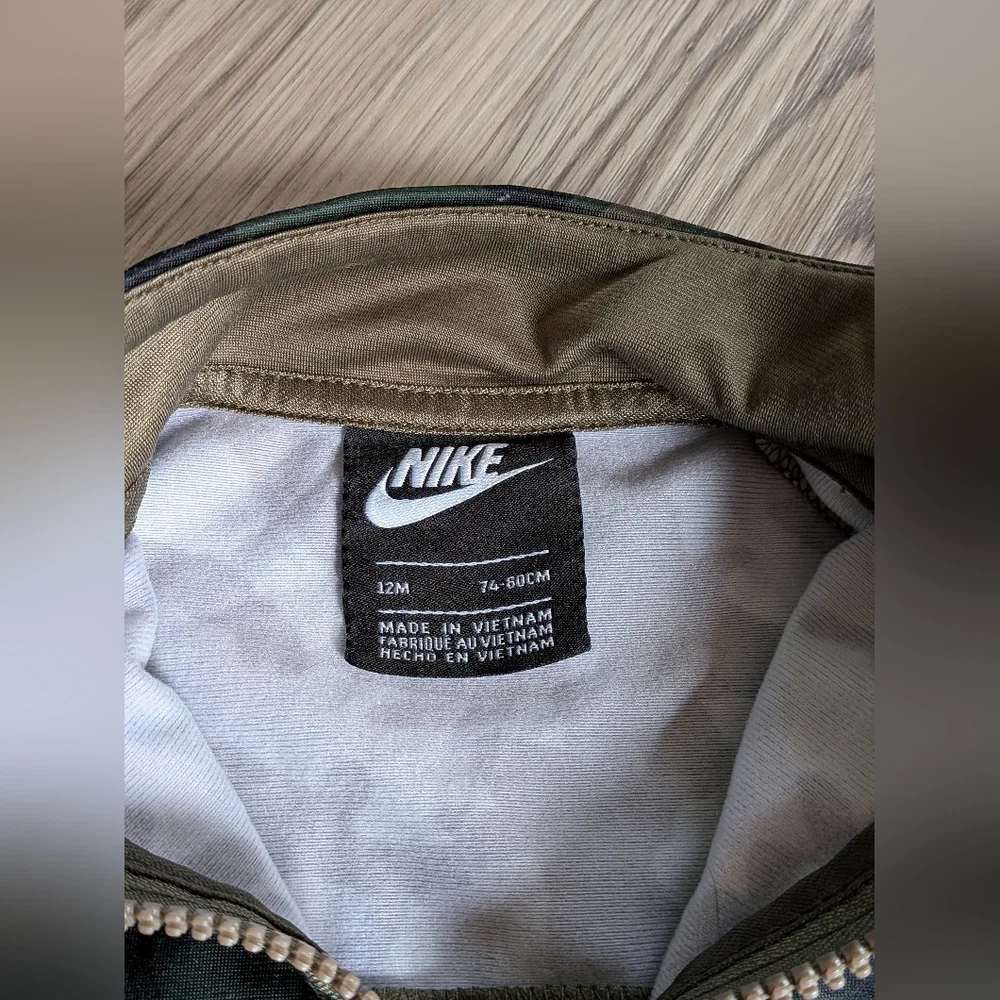 Baby Nike track Jacket 12 Month Full Zip Lightweight Camo‎ Print Green
